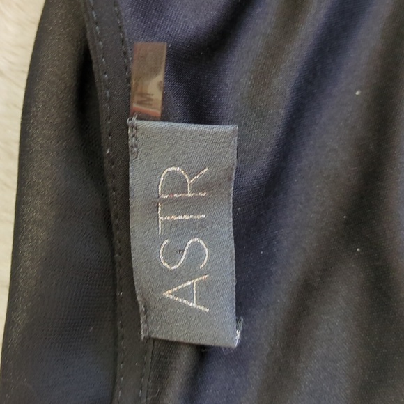 ASTR The Label Long Sleeve Romper - Picture 13 of 13